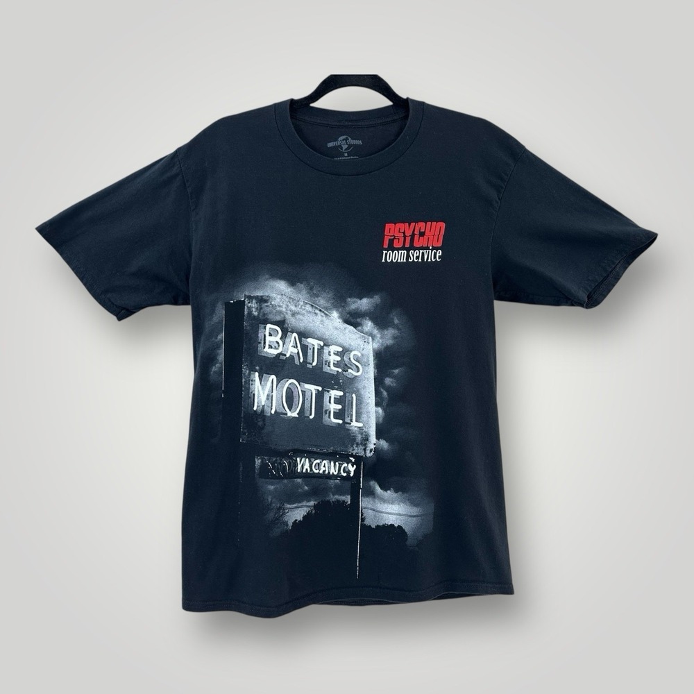 Universal Studios Psycho Room Service Bates Motel Norman Bates T-Shirt Mens M